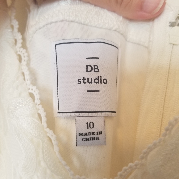 High-low Lace Spaghetti Strap V-neck Wedding Dress - Picture 8 of 13